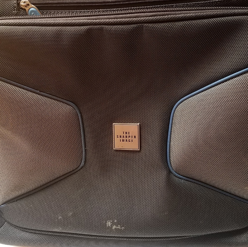 ROLLING OVERNIGHT CARRYON LAPTOP SHARPR IMAGE